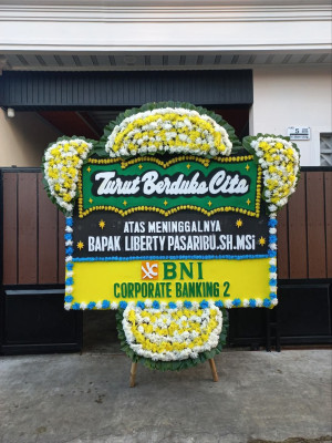 Papan Bunga Duka di Adimulyo